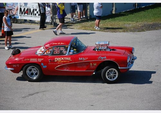 Illustration for article titled Vintage Drag Racing at Mid-America Motorplex